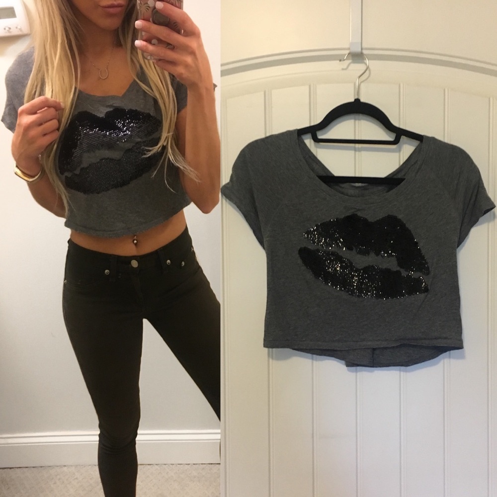 Express Sequin Lip Design Crop Top Tee XS
